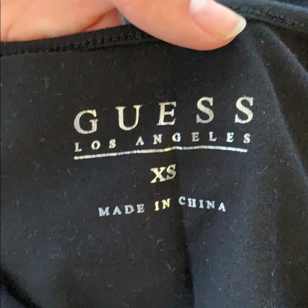 Guess - Picture 4 of 4